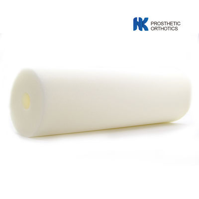 Prothèse cosmétique pédiatrique sous le genou à l'aide d'une couverture en mousse (renforcée)